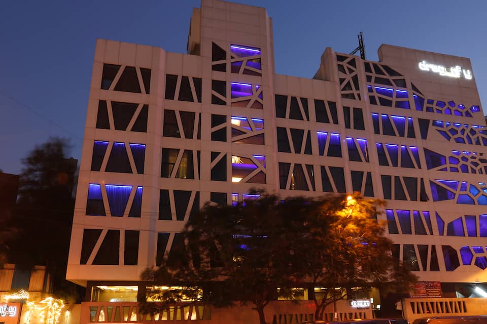 Dragonfly Hotel - The Art Hotel